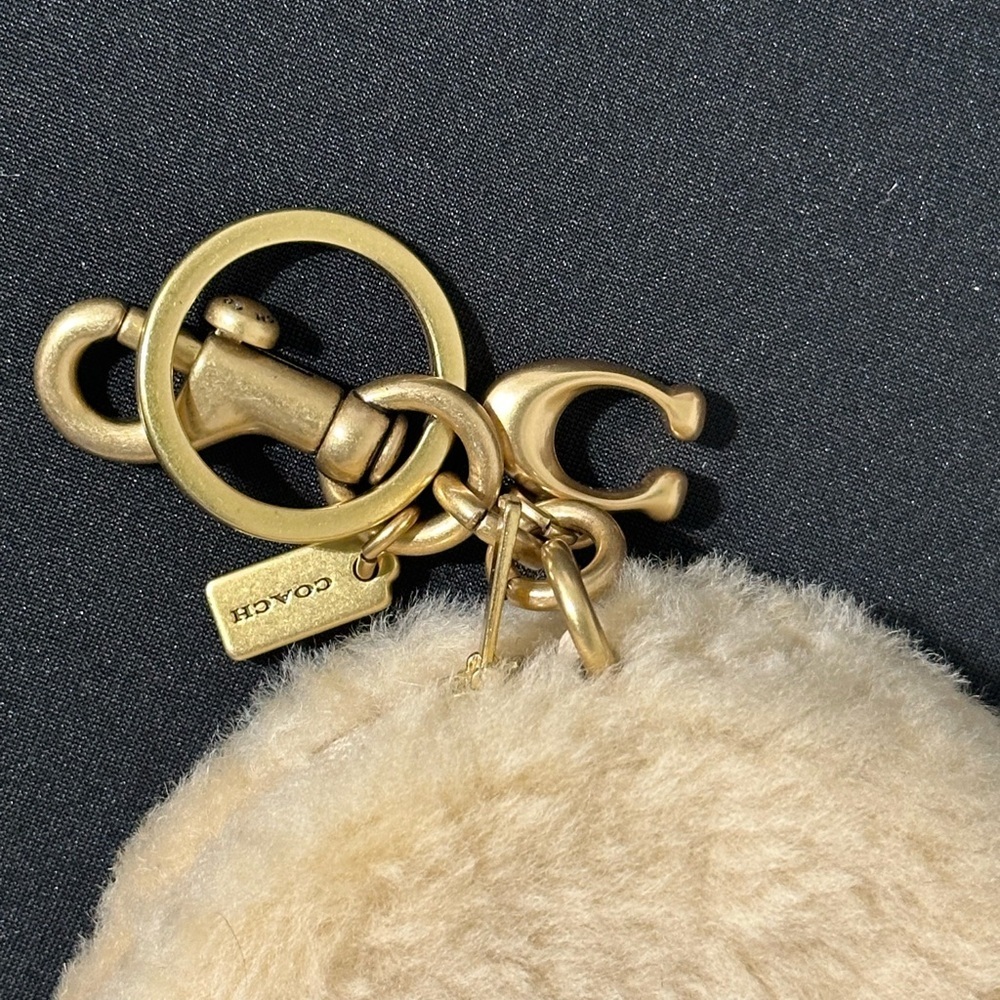 Coach Shearling Coin‎ Keychain - Picture 3 of 7